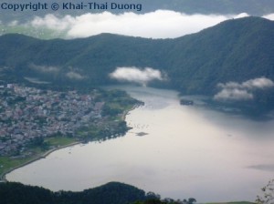 Phewa Lake - Fewa Lake - in Pokhara, Aussicht von Sarankot.