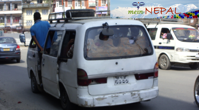 Erfahrungsbericht aus Nepal - Busse in Kathmandu.